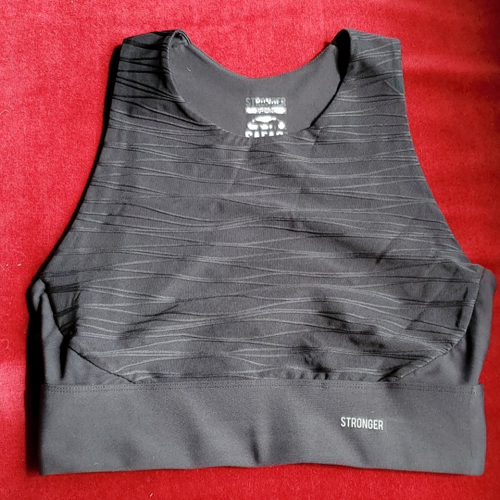 Crop Top - Picture 3 of 3